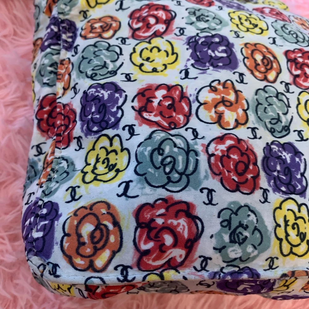 Chanel Bag - Picture 4 of 10